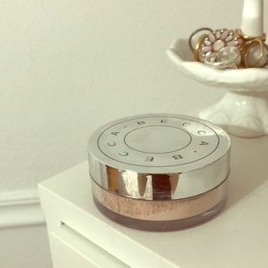 Becca set and refresh hydra powder